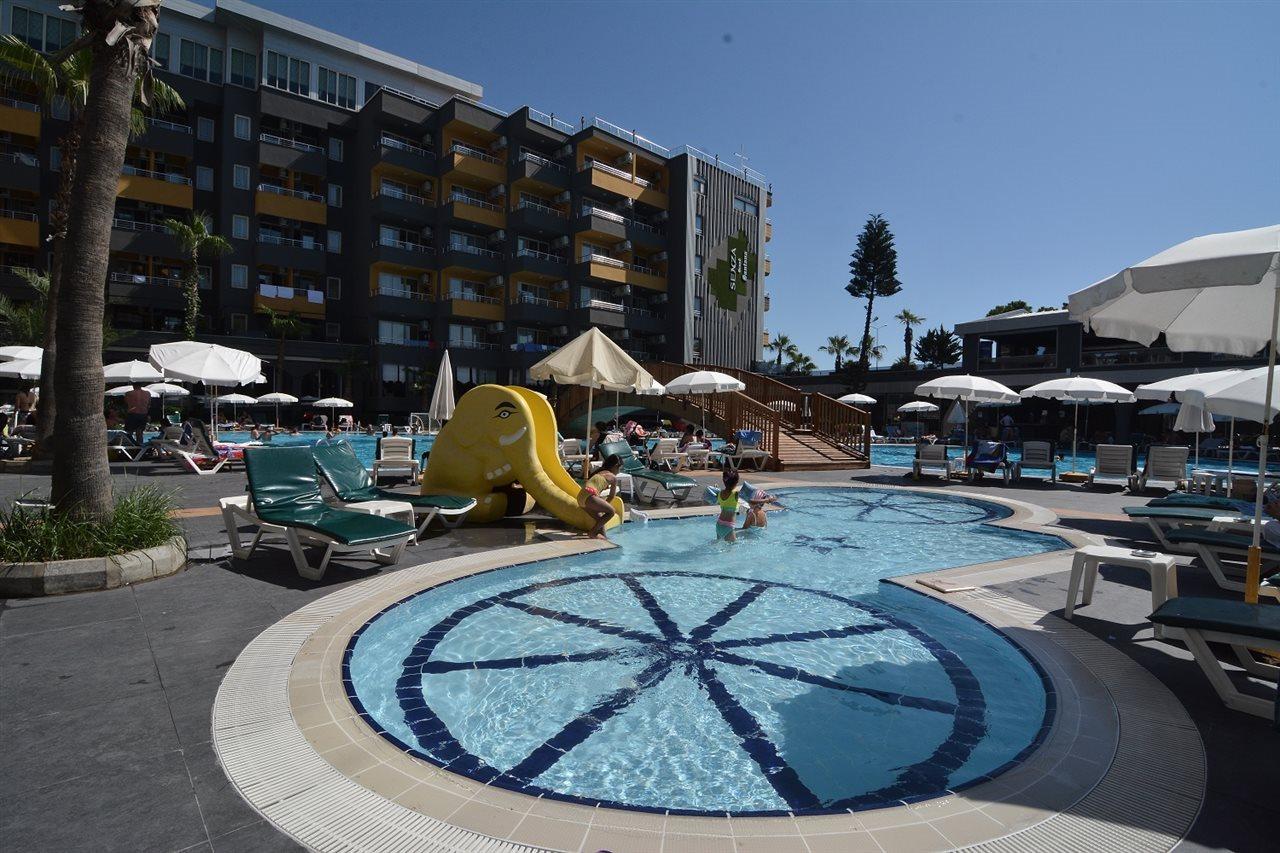 Hotel Senza Grand Santana 4*