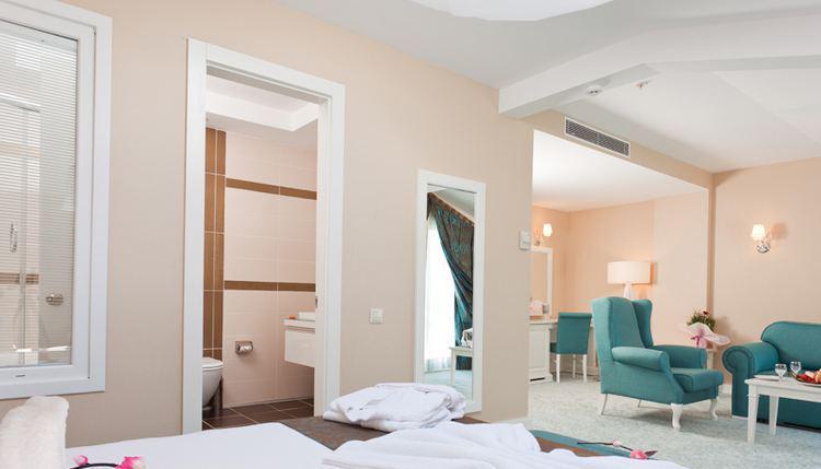 Mercia & Hotel 4*