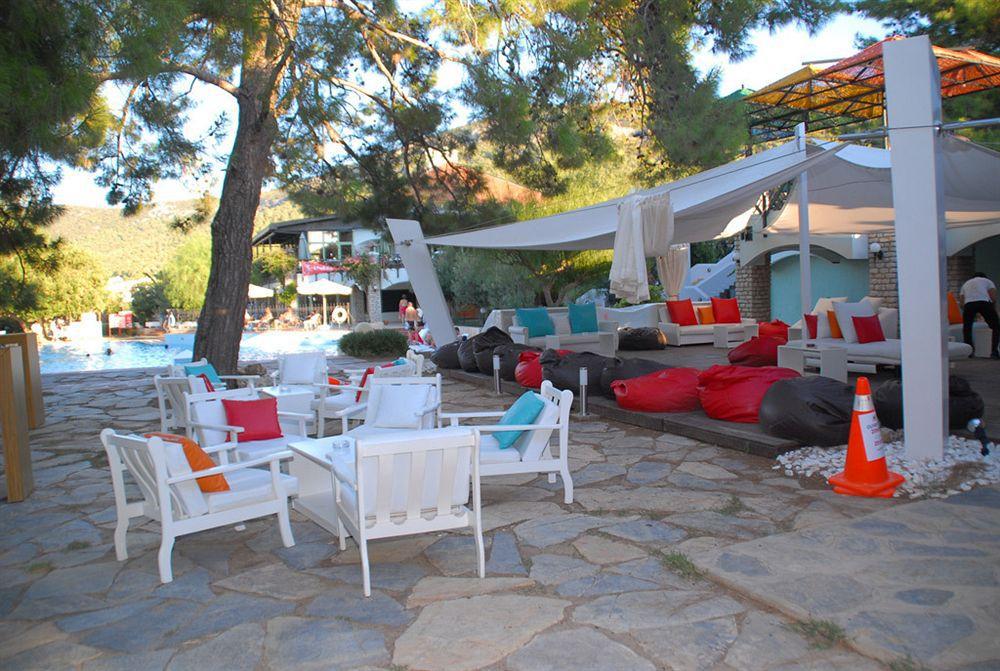 Aurum Exclusive Club Hotel