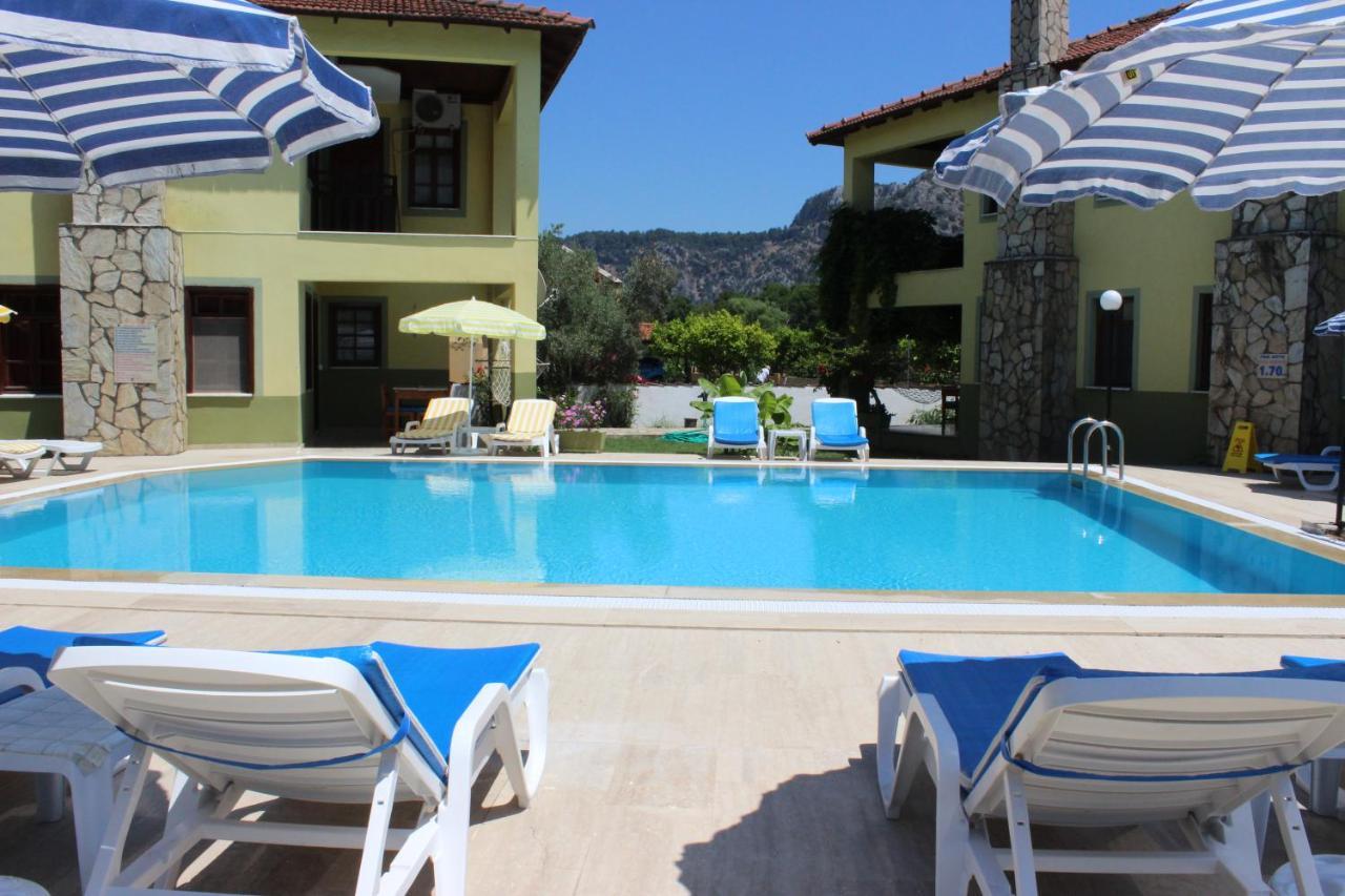 Summer Life Aparthotel
