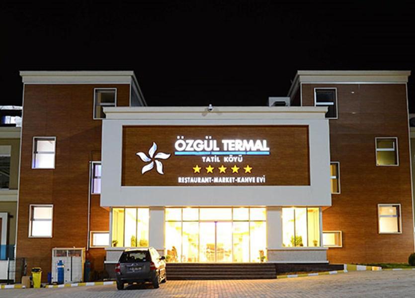 Grand Ozgul Thermal Village Resort 4*