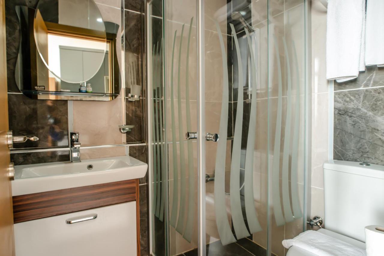 Camelot Apartment