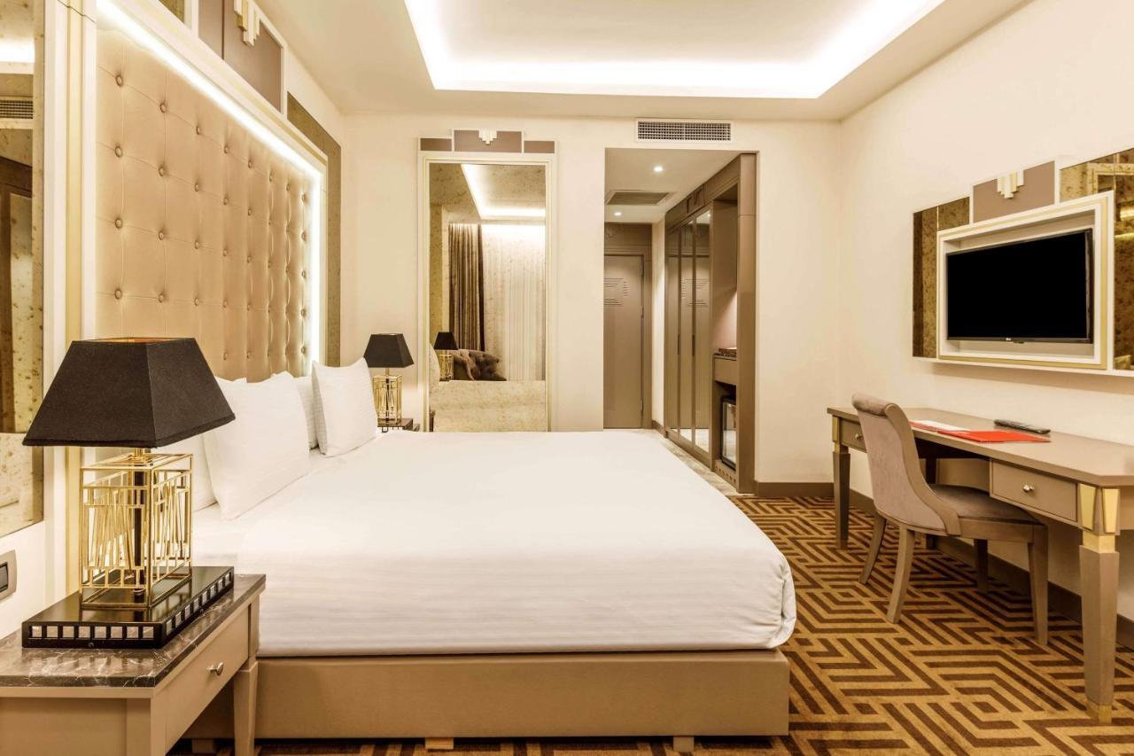 Ramada By Wyndham Istanbul Golden Horn Hotel 4*