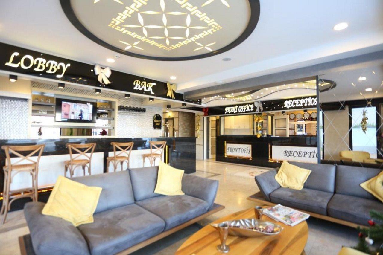 Life Corner 4*