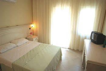 The Grand Ucel Hotel 4*