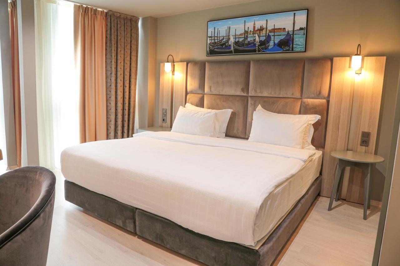 Hotel Pasaport Pier 4*