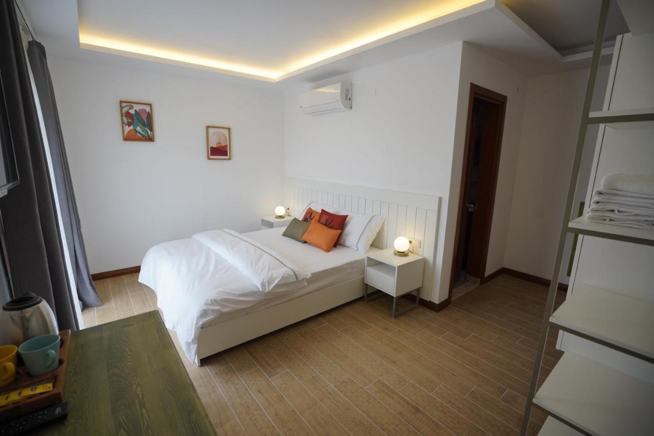 Mons Casa Boutique *