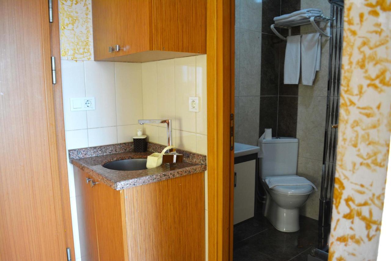 Camelot Apartment *