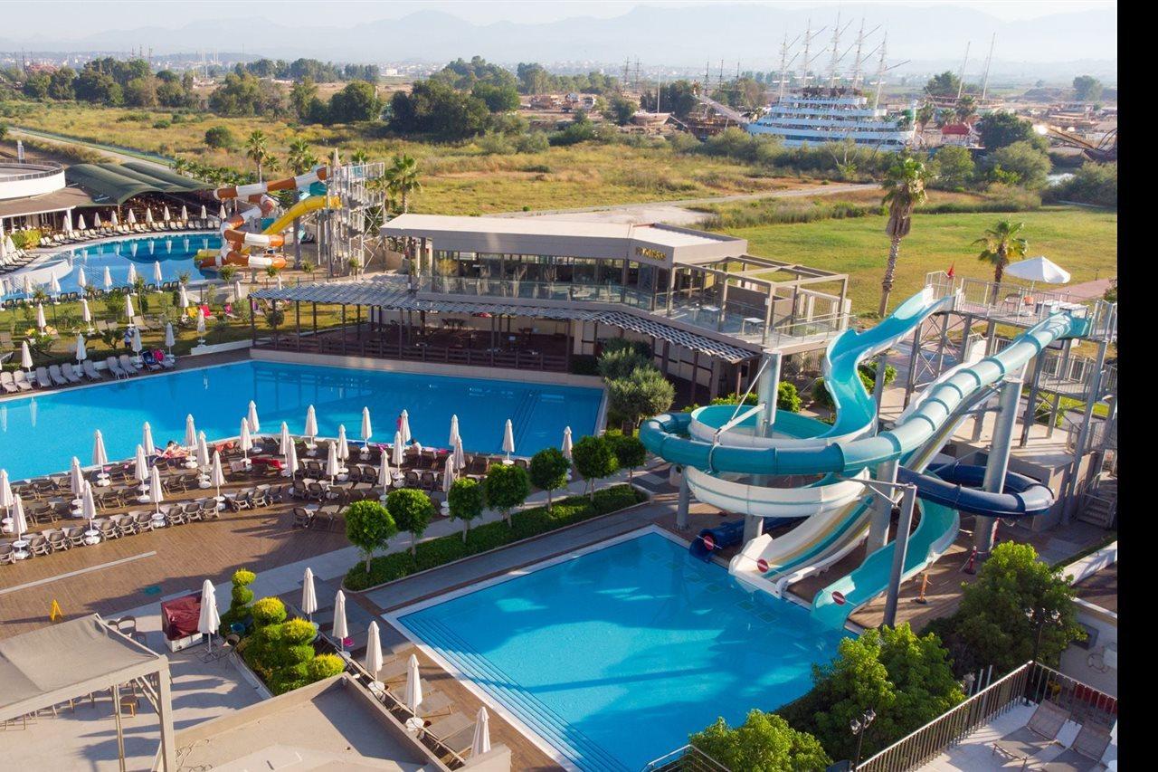 Hotel Riolavitas Resort And Spa 5*