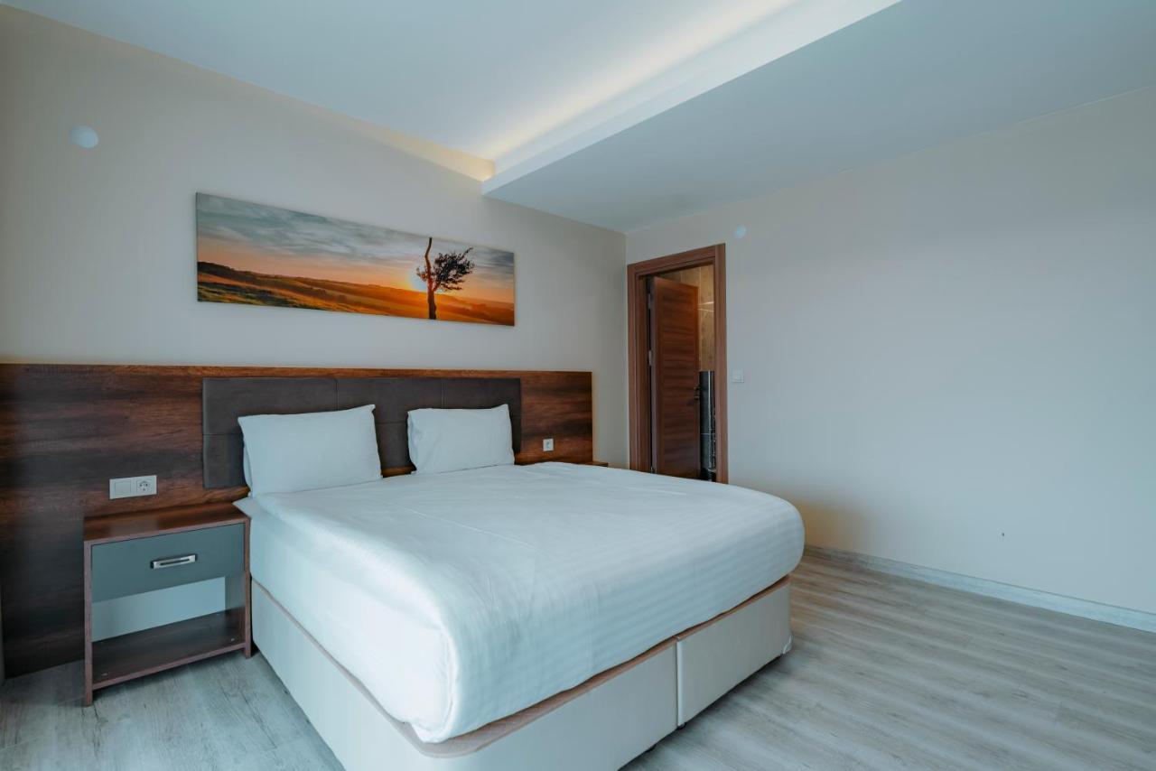 Empula & Residences Hotel