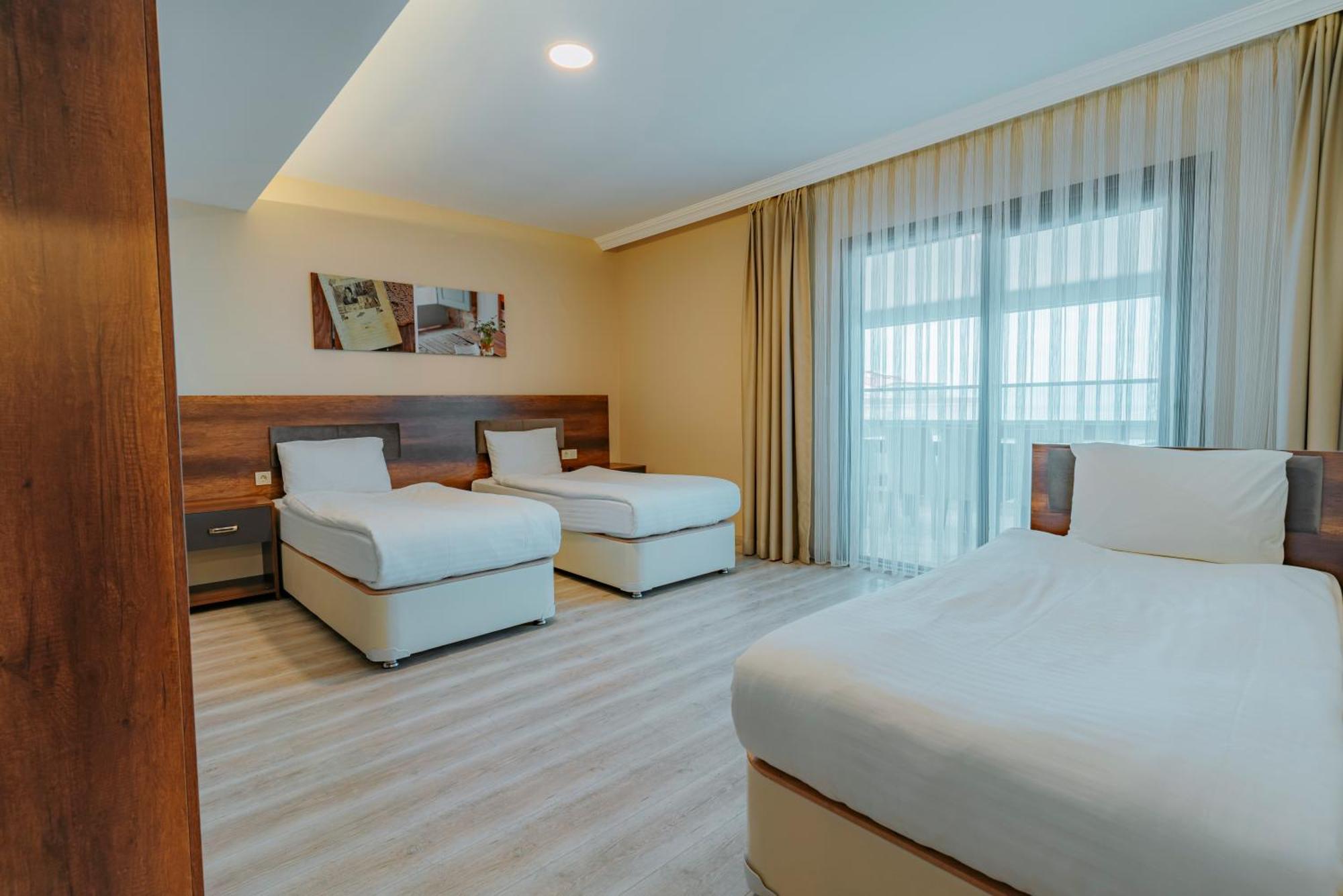 Empula & Residences Hotel