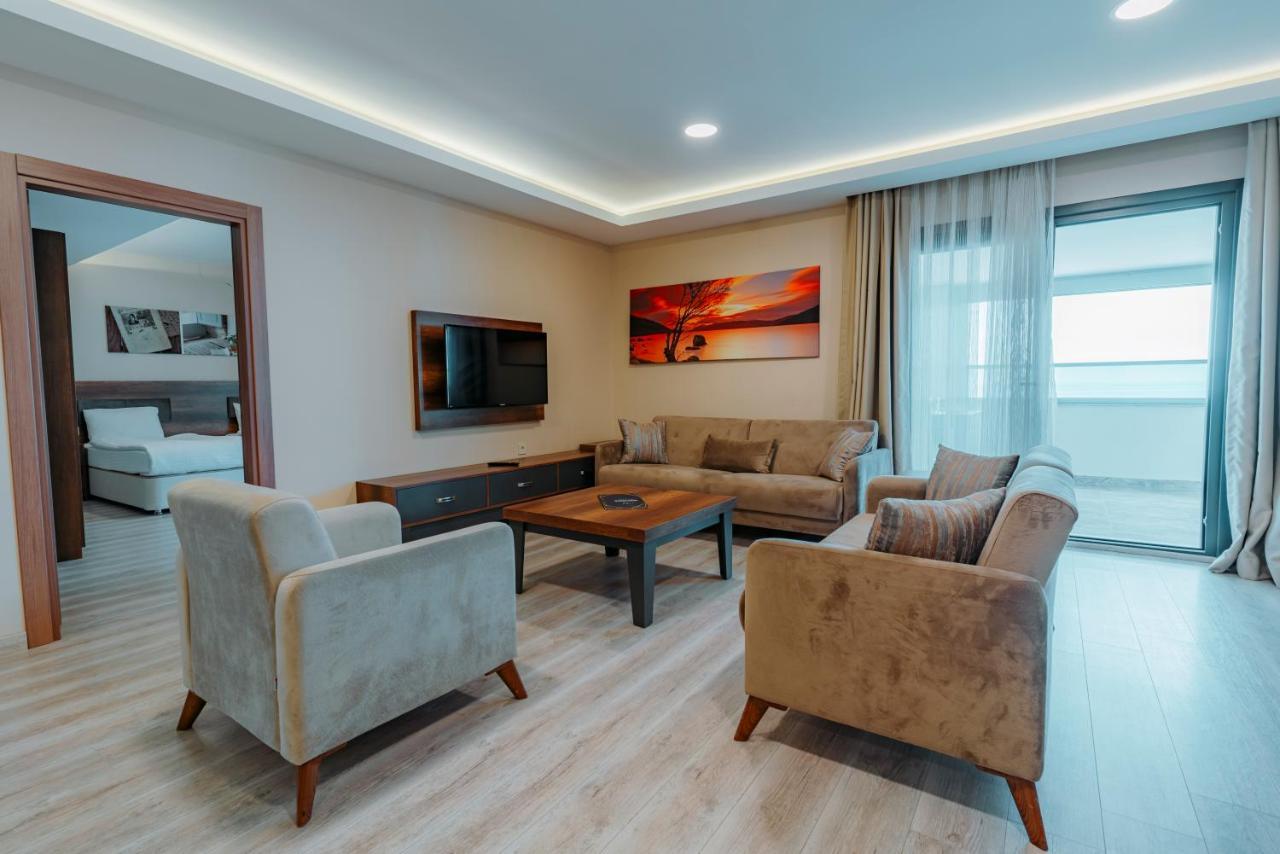 Empula & Residences