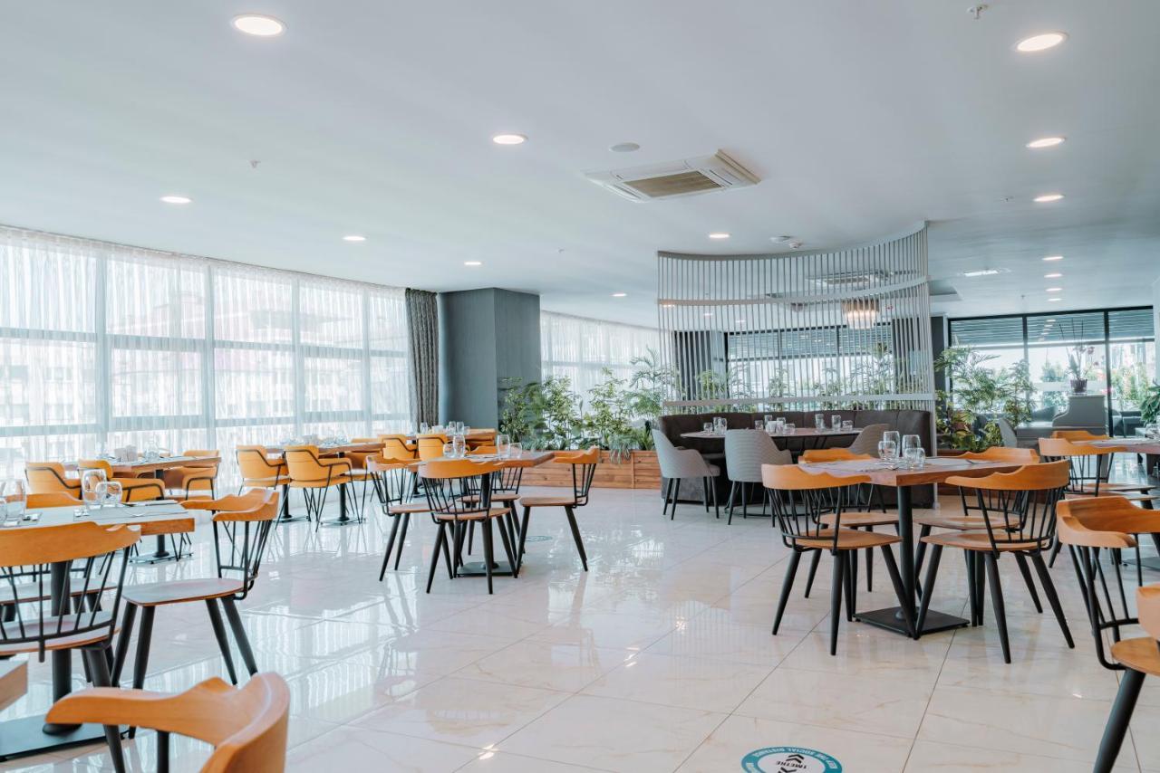 Hotel Empula & Residences