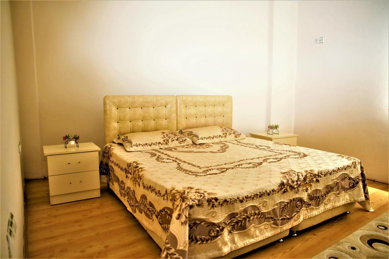 Kanarya Apartment *