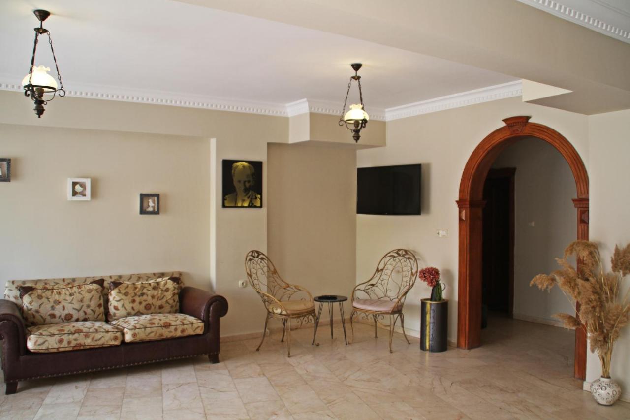 Rosy Aparthotel 3*