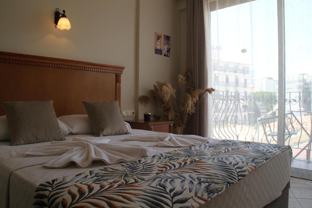 Rosy Aparthotel