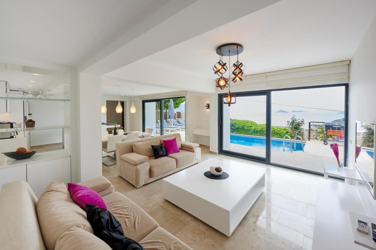 Luxus Skyla Mit 5 Schlafzimmern & Meer-blick Villa