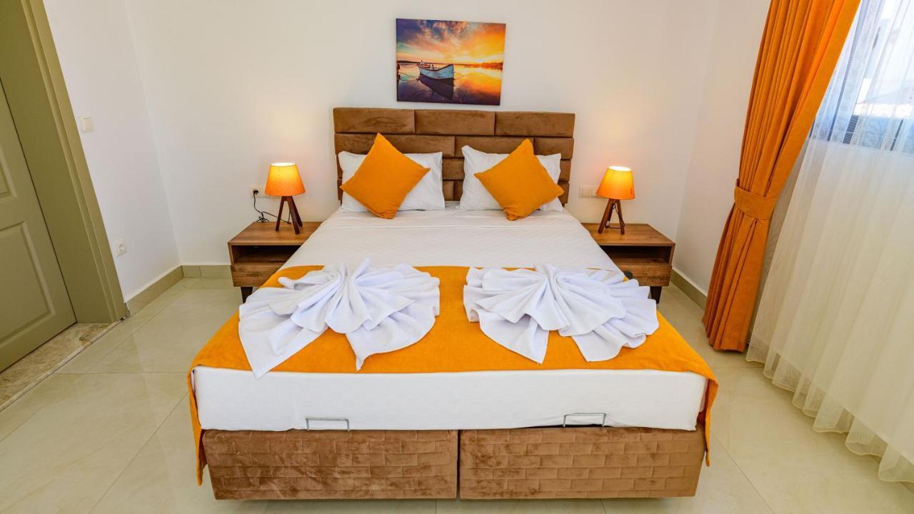 Atlantis Kapali- 4 Bedroom Holiday In Hisaronu Villa