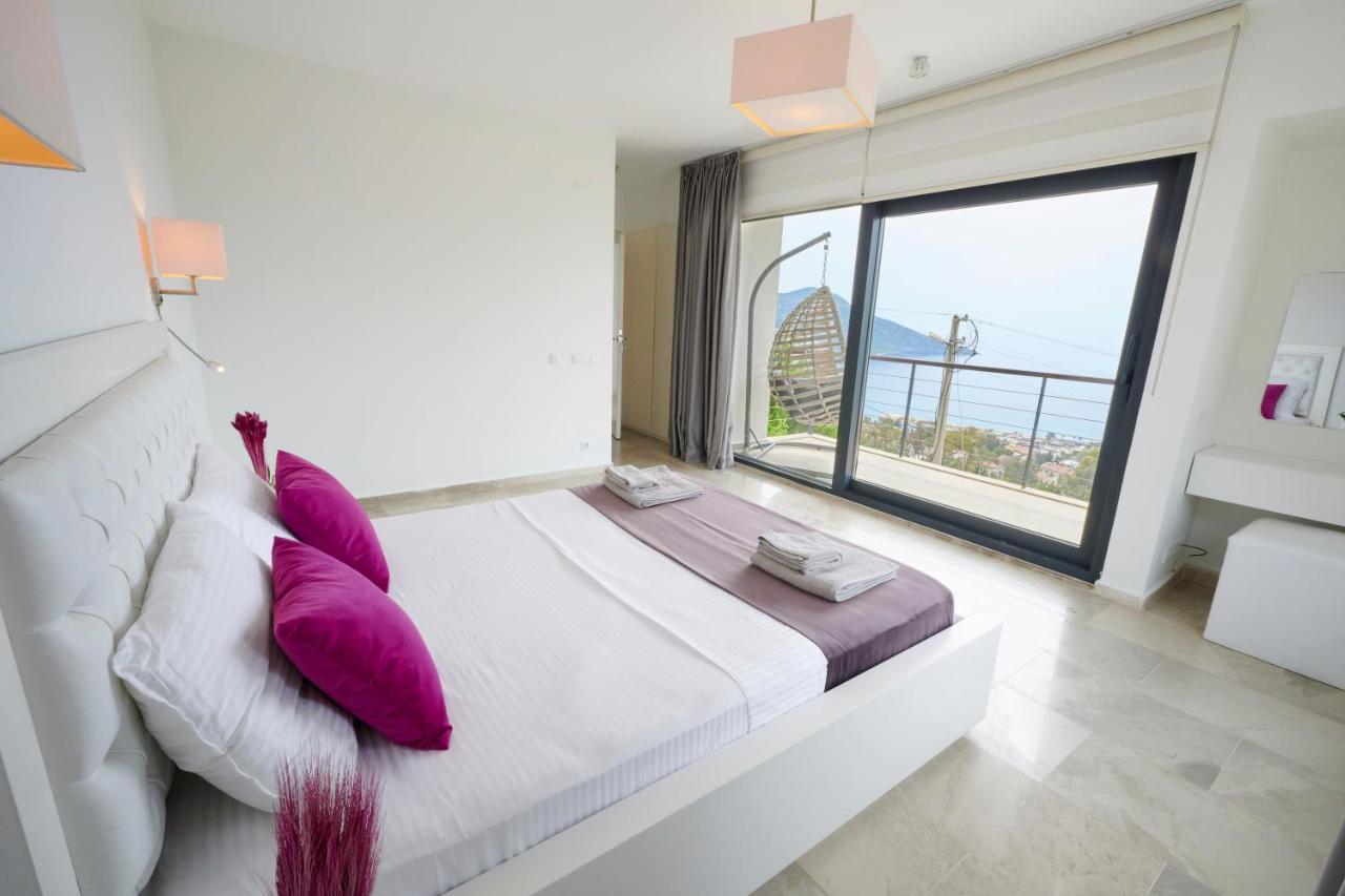 Luxus Skyla Mit 5 Schlafzimmern & Meer-blick Villa
