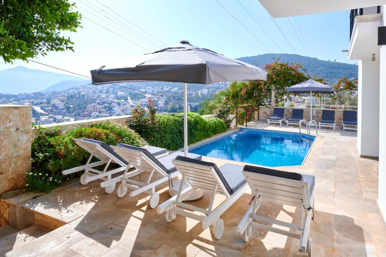 Luxus Skyla Mit 5 Schlafzimmern & Meer-blick Villa