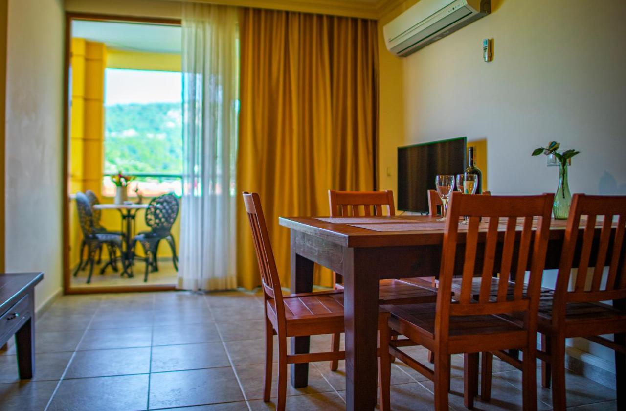 Aparthotel Dores 4*