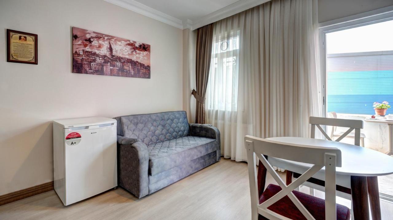 Apartment Seven Roses