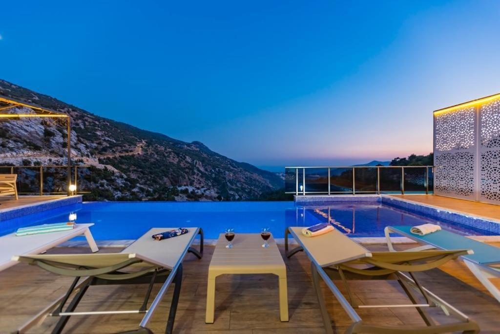 La Celine- Xlarge Complete Privacy In Nature, Pool With Wondeful View