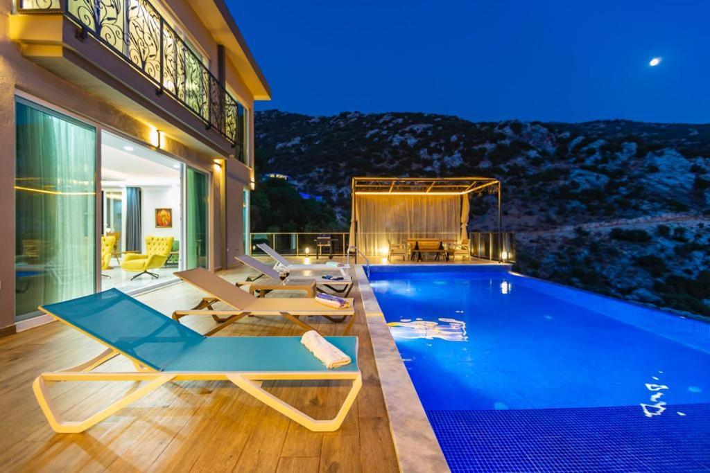Villa La Celine- Xlarge Complete Privacy In Nature, Pool With Wondeful View Kalkan