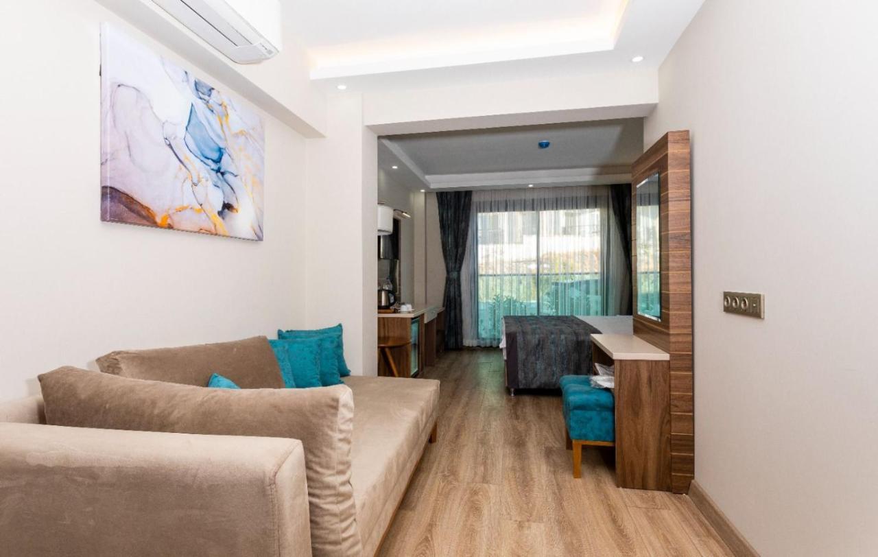 Hotel Yali Boutique 4*