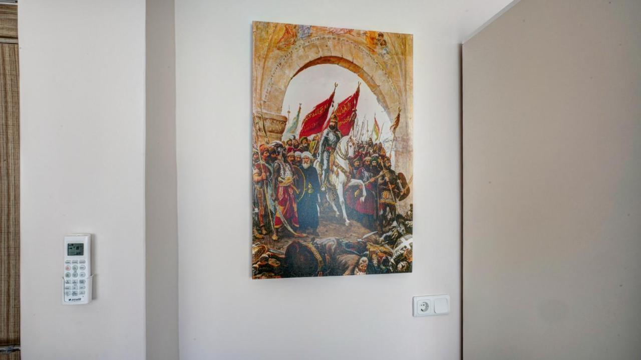 Seven Roses Apartment *