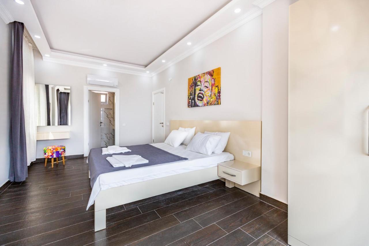 La Celine- Xlarge Complete Privacy In Nature, Pool With Wondeful View Villa Kalkan