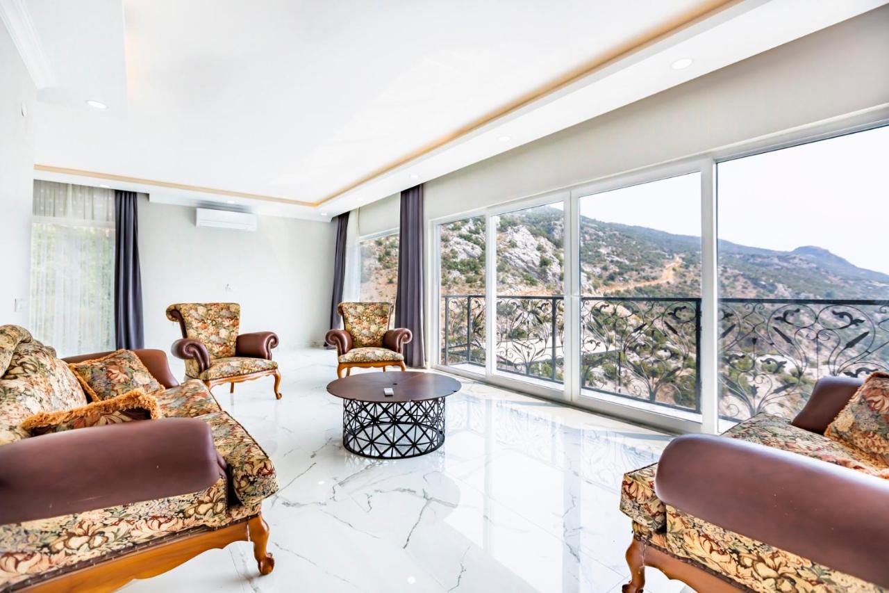 La Celine- Xlarge Complete Privacy In Nature, Pool With Wondeful View Villa Kalkan