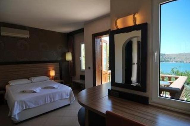 Hotel Ayvalik Beach Hotel 3*