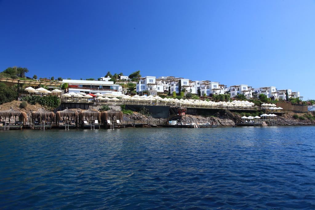Aktur Aparthotel 3*