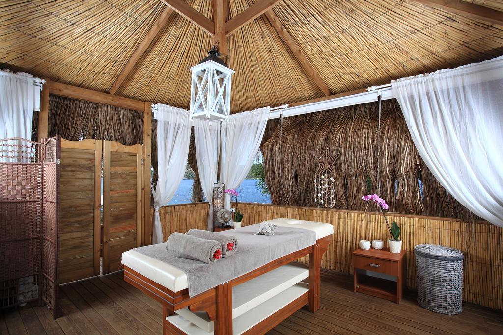 Aparthotel Aktur