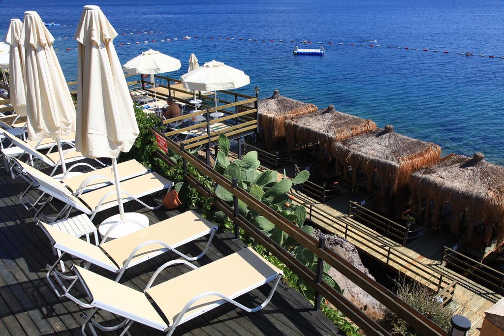 Aktur Aparthotel 3*