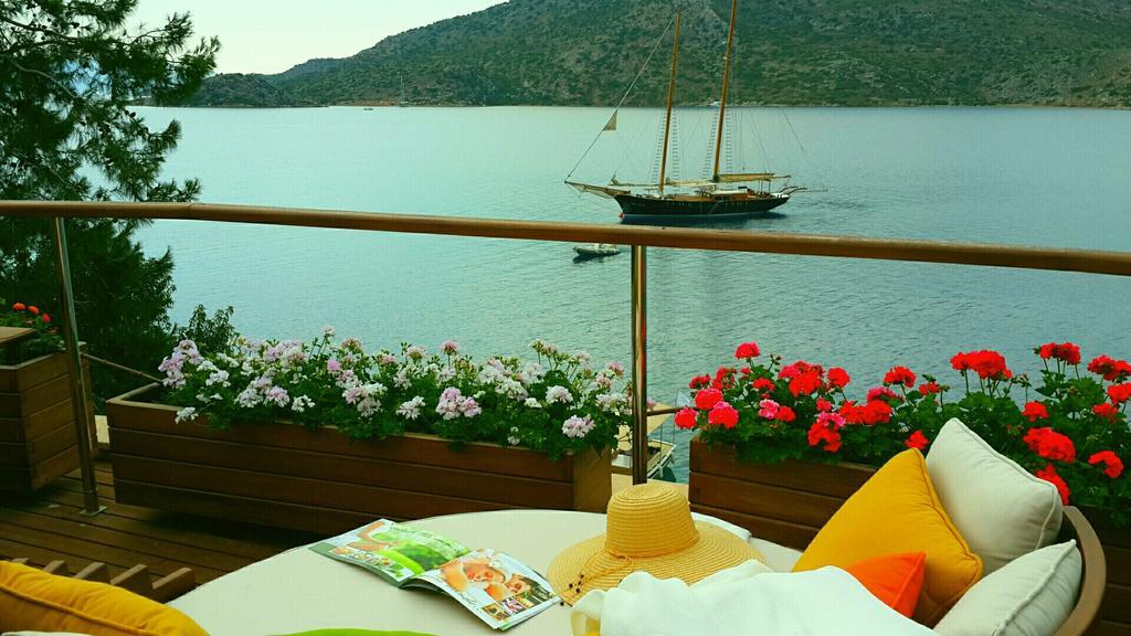 Hotel Loryma Luxury 3*