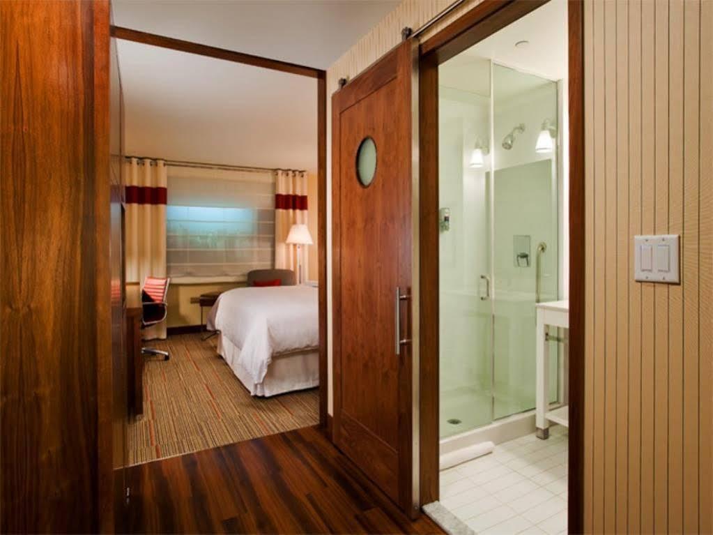 Four Points By Sheraton Hotel