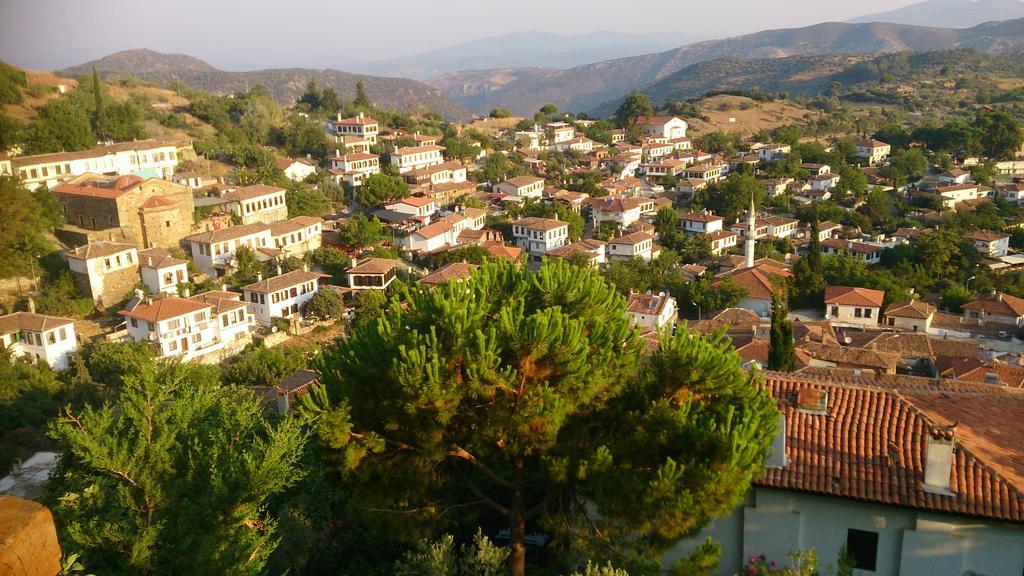 Hotel Nisanyan 3*