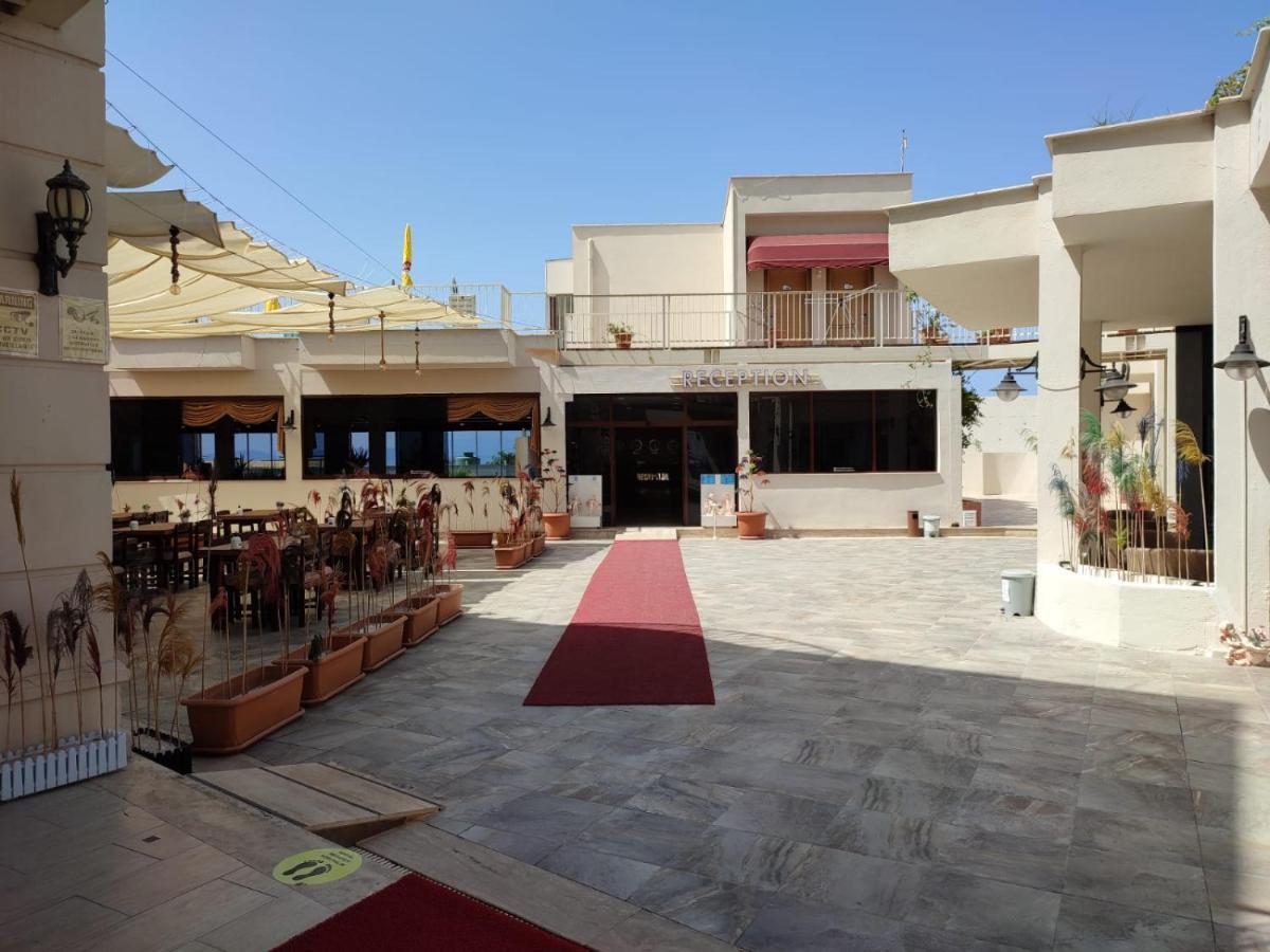 Ladies (adults Only) Aparthotel Kusadasi