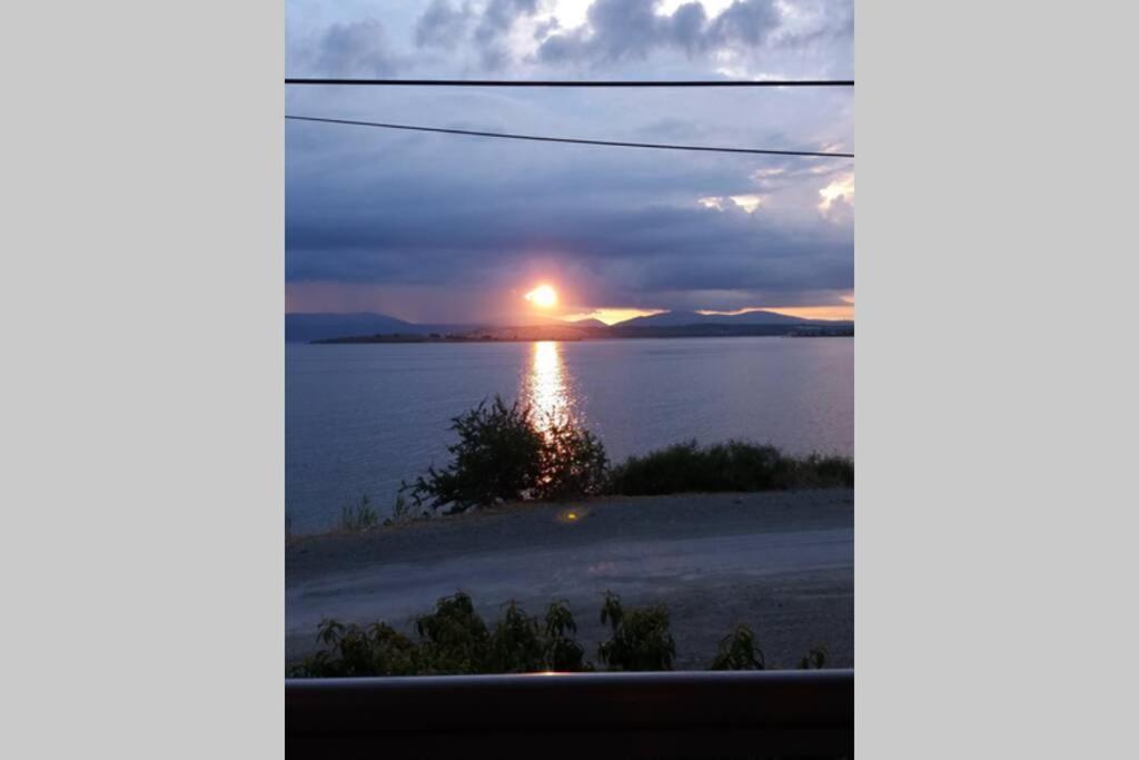 Sunset-denize Sifir Konumda, Esyali Yazlik Apartment Seferihisar