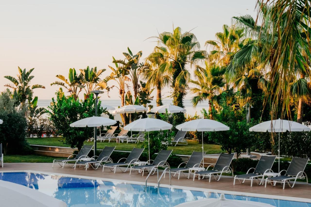 Selene & (adults Only) 5* Avsallar