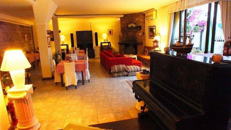Club Pirinc Hotel