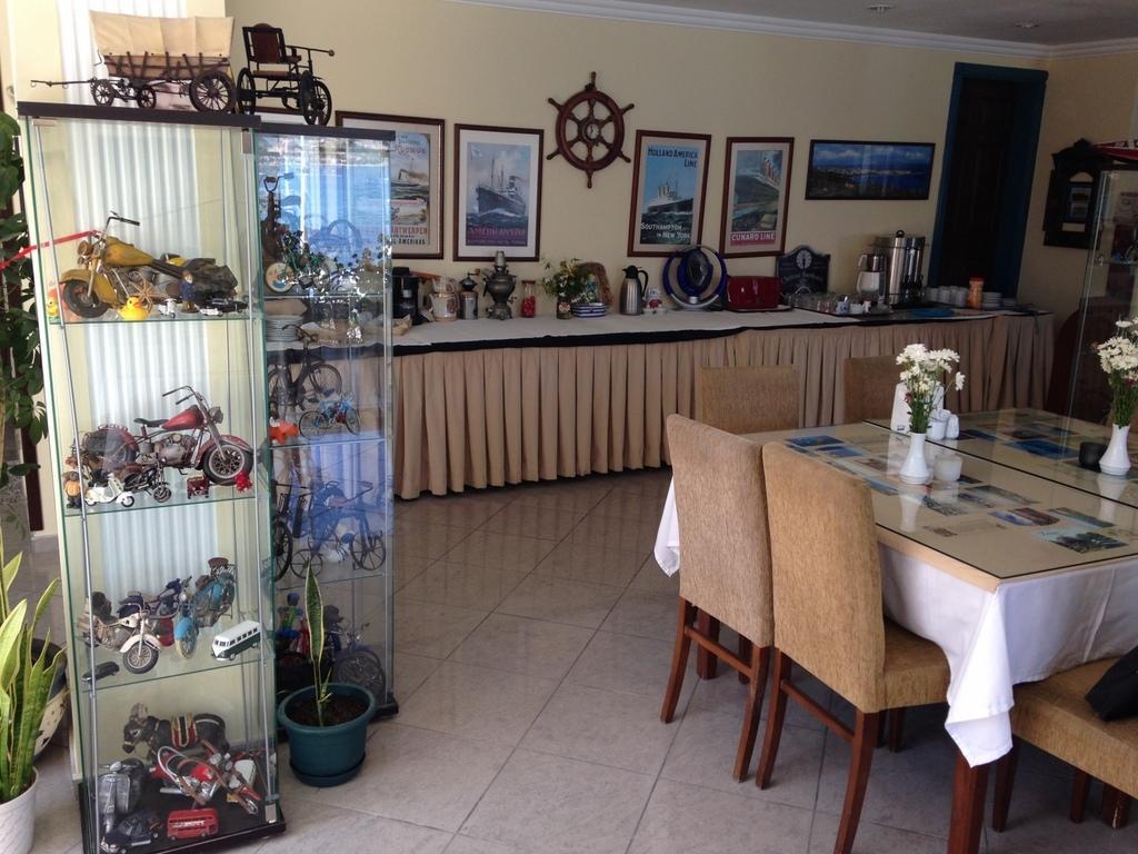 Hotel Yali 3*