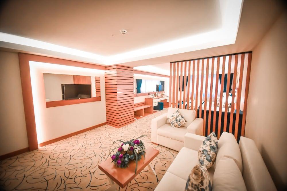 Hotel Yol Is