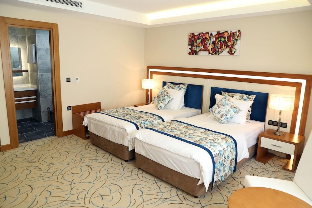 Yol Is Hotel