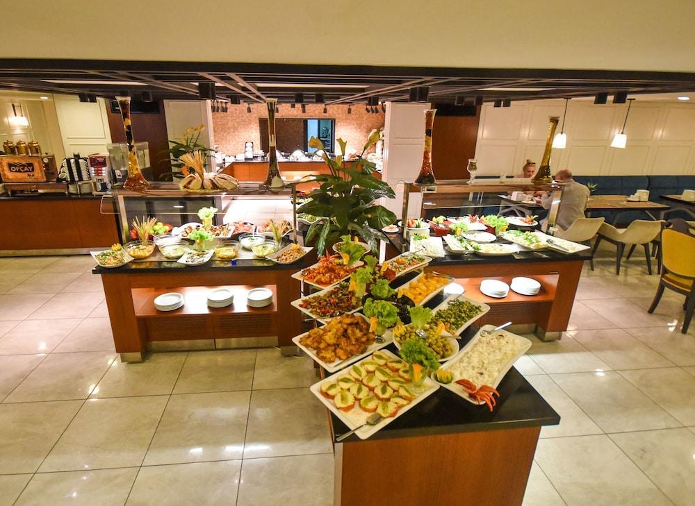 Hotel Yol Is 4*