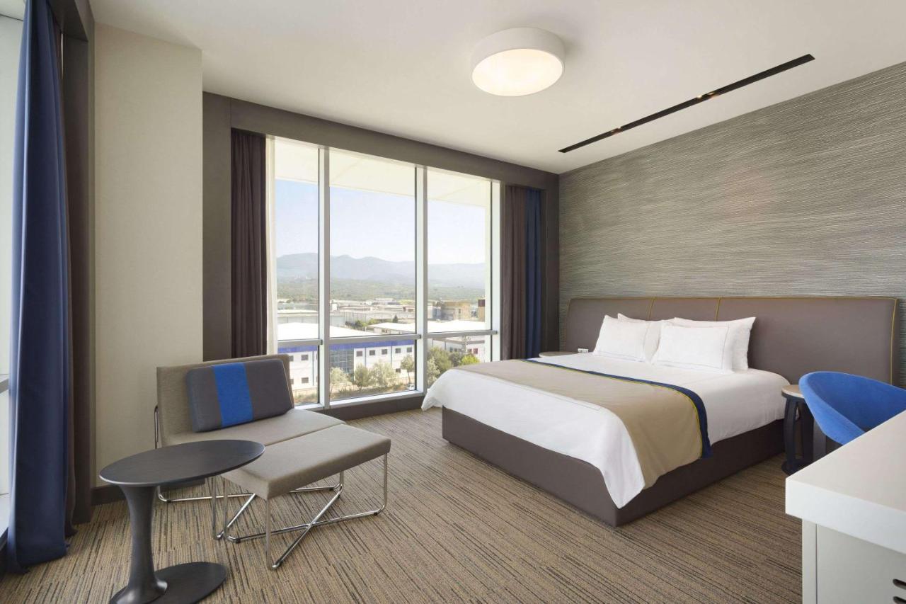 Ramada & By Wyndham Izmir Hotel Kemalpasa (Izmir)
