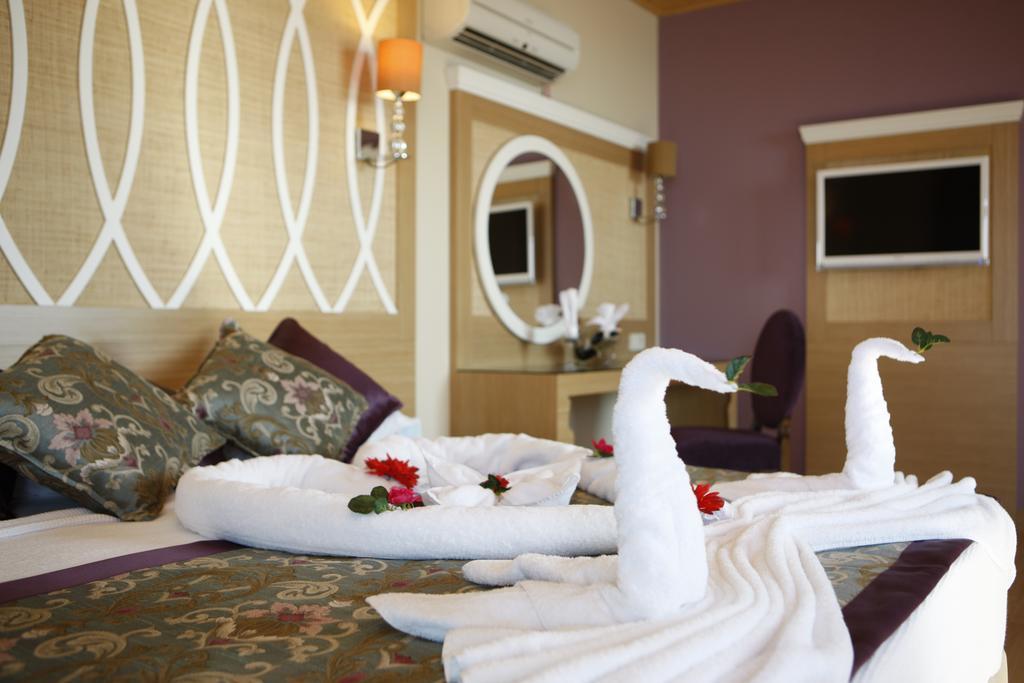 Club Dem & Resort 4*