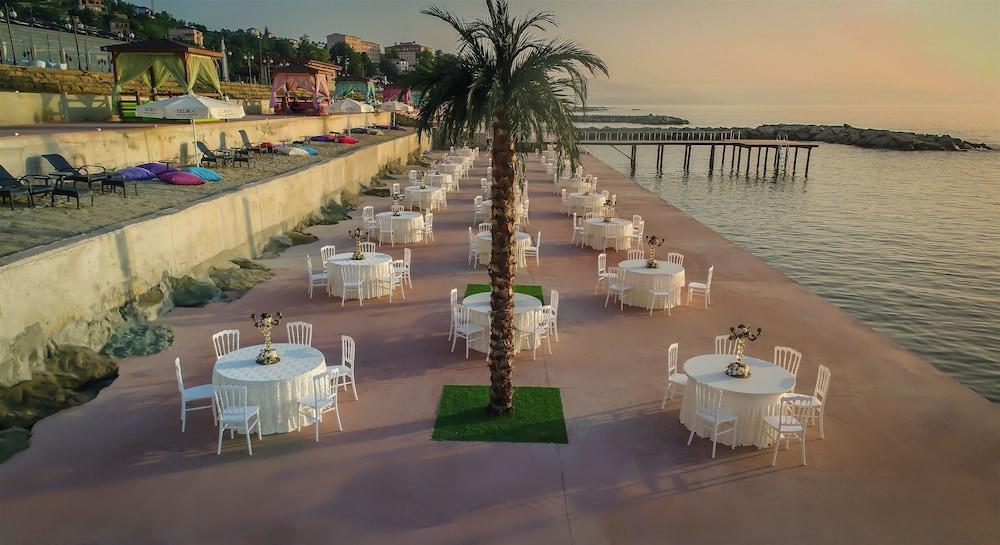 Hotel Babillon & Restaurant